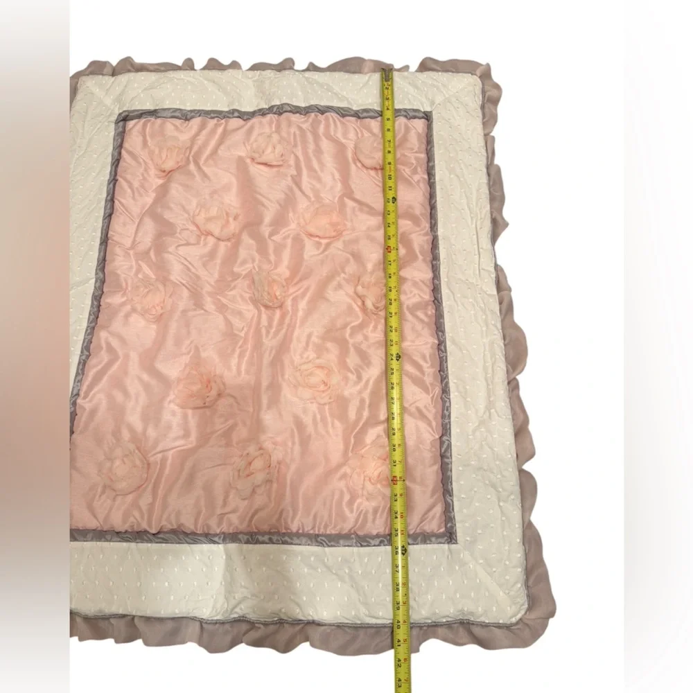 THE PEANUTSHELL ARIANNA PINK GRAY ELEGANT NURSERY BABY CRIB QUILT ONLY